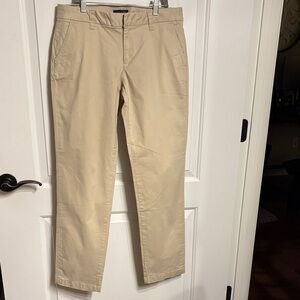 Tommy Hilfiger Preppy Women’s Khaki Chinos NWT size 8 Farmwear